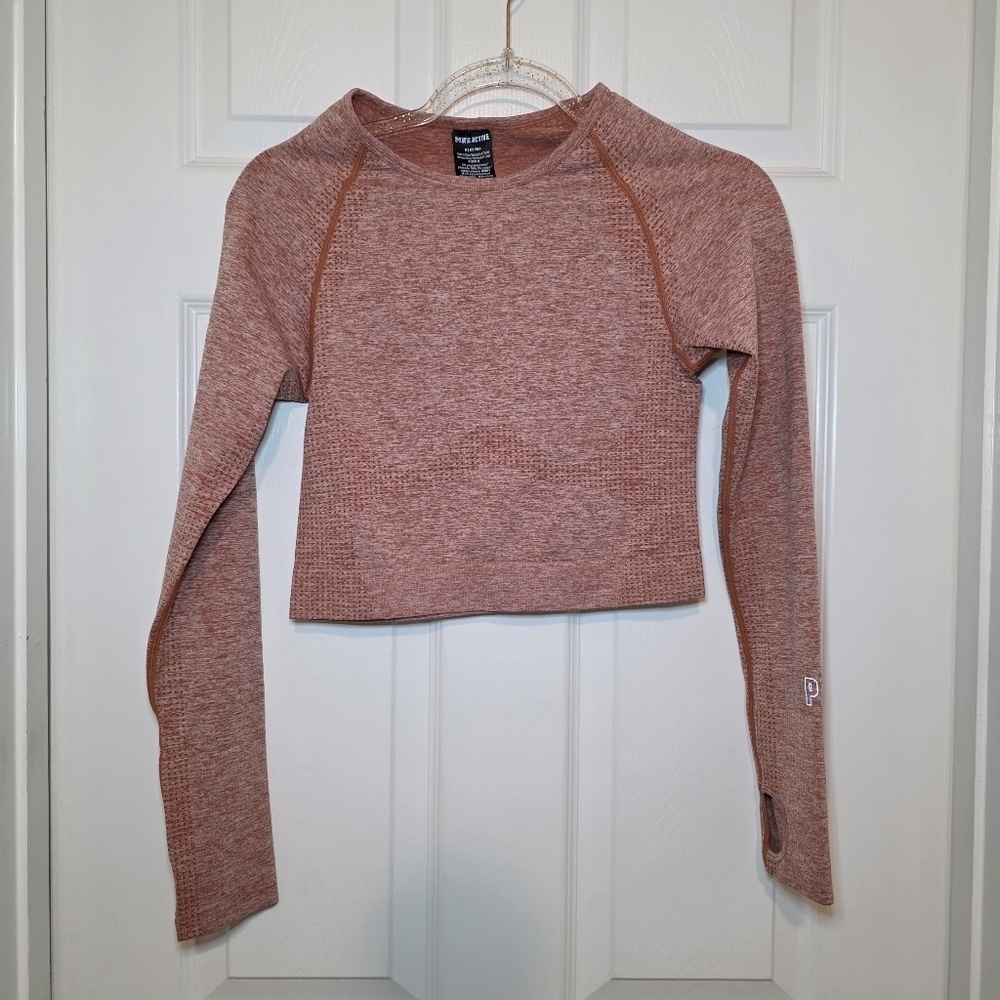 Victoria's Secret PINK Active Seamless Long Sleeve Cropped Top Light Orange M